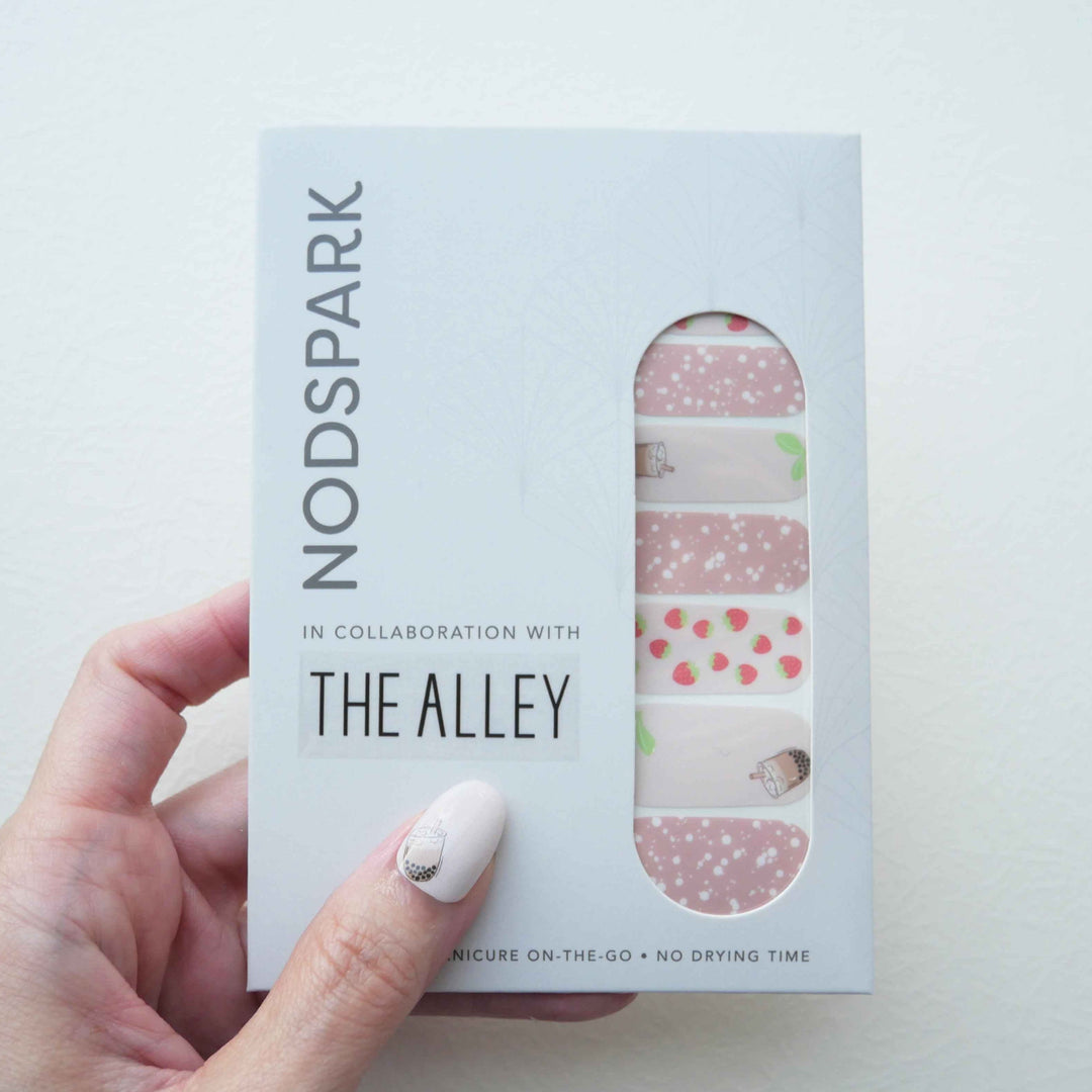 Strawberry Green Tea (x The Alley ) Nail Wraps