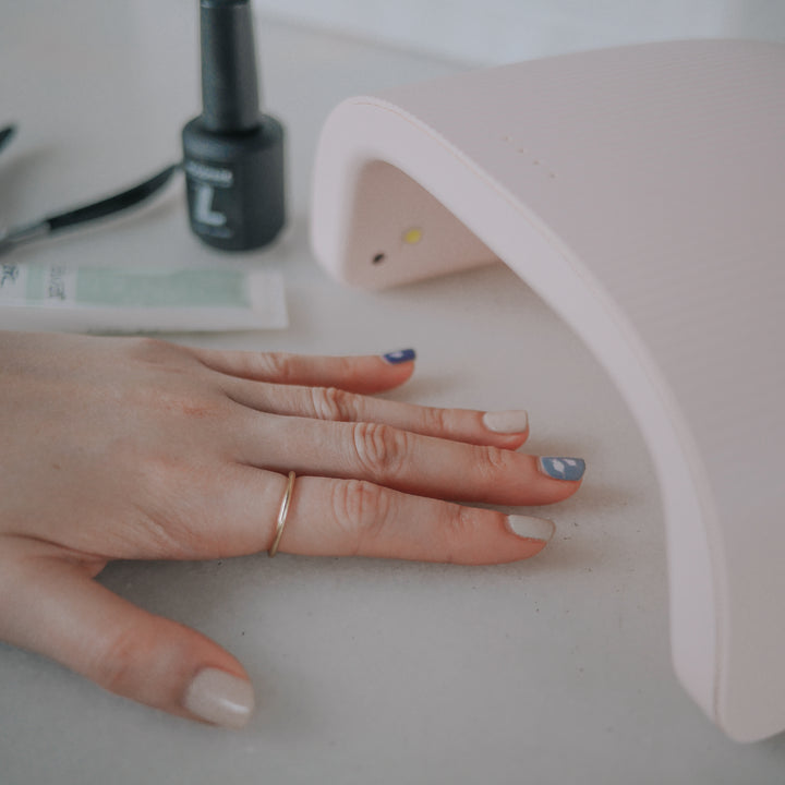 Peel-off Gel Top Coat (by Light Lacquer)