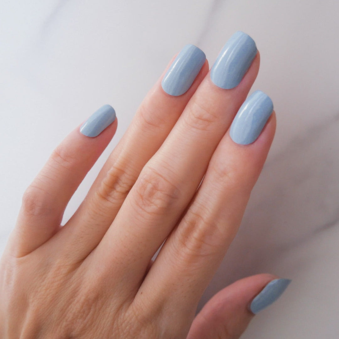 Classic Cornflower Nail Wrap Manicure