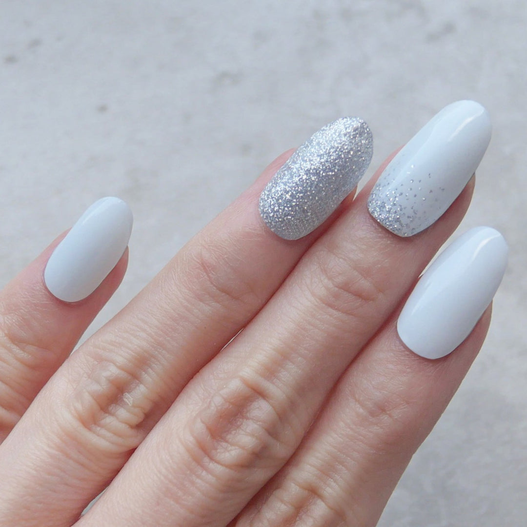 Frosty Silver Glitz