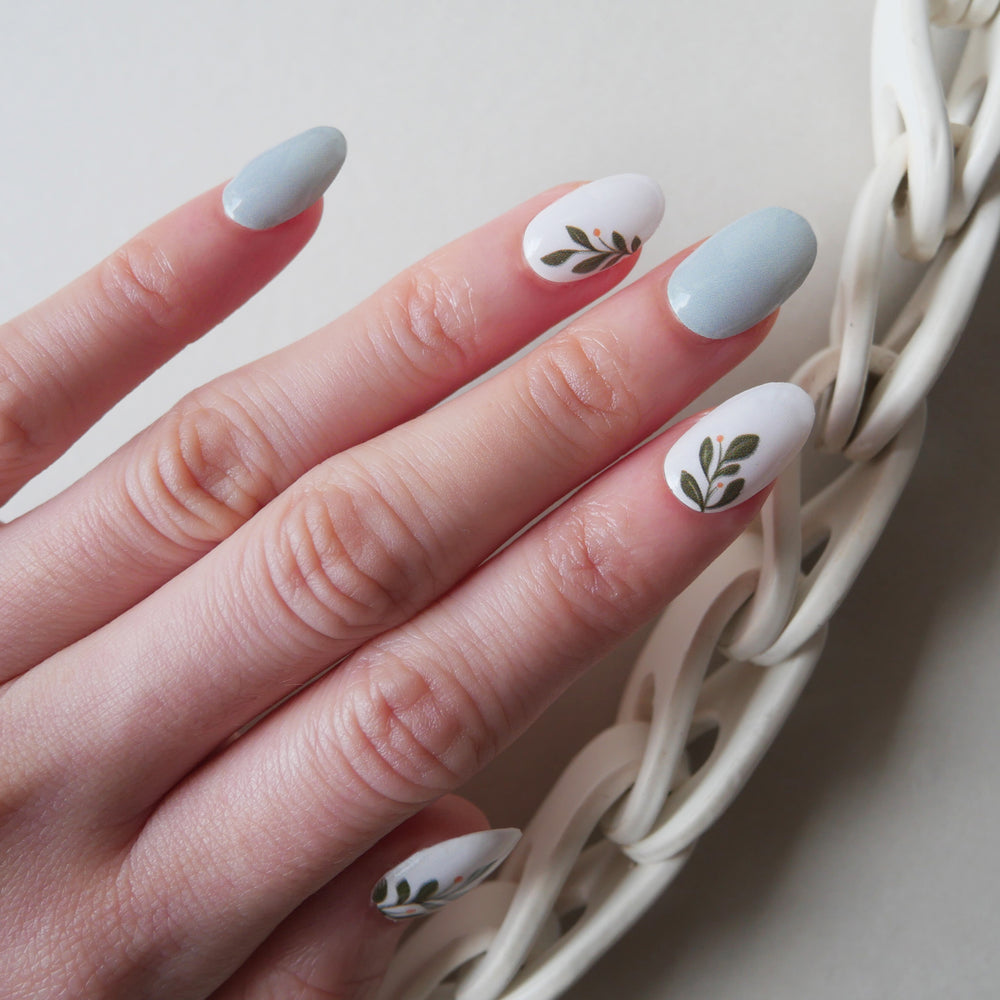 Spring Laurel Nail Wrap Manicure