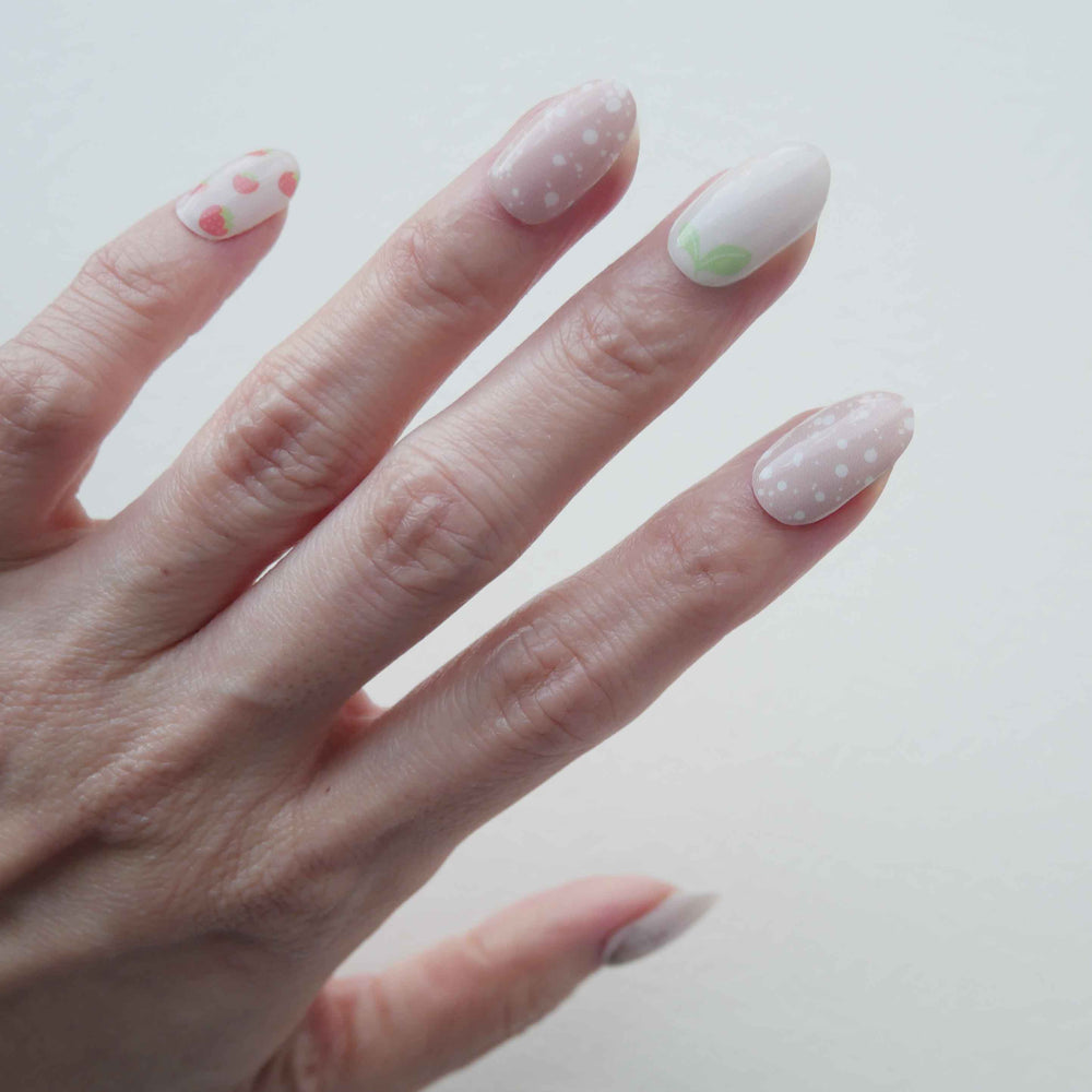 Strawberry Green Tea (x The Alley ) Nail Wraps