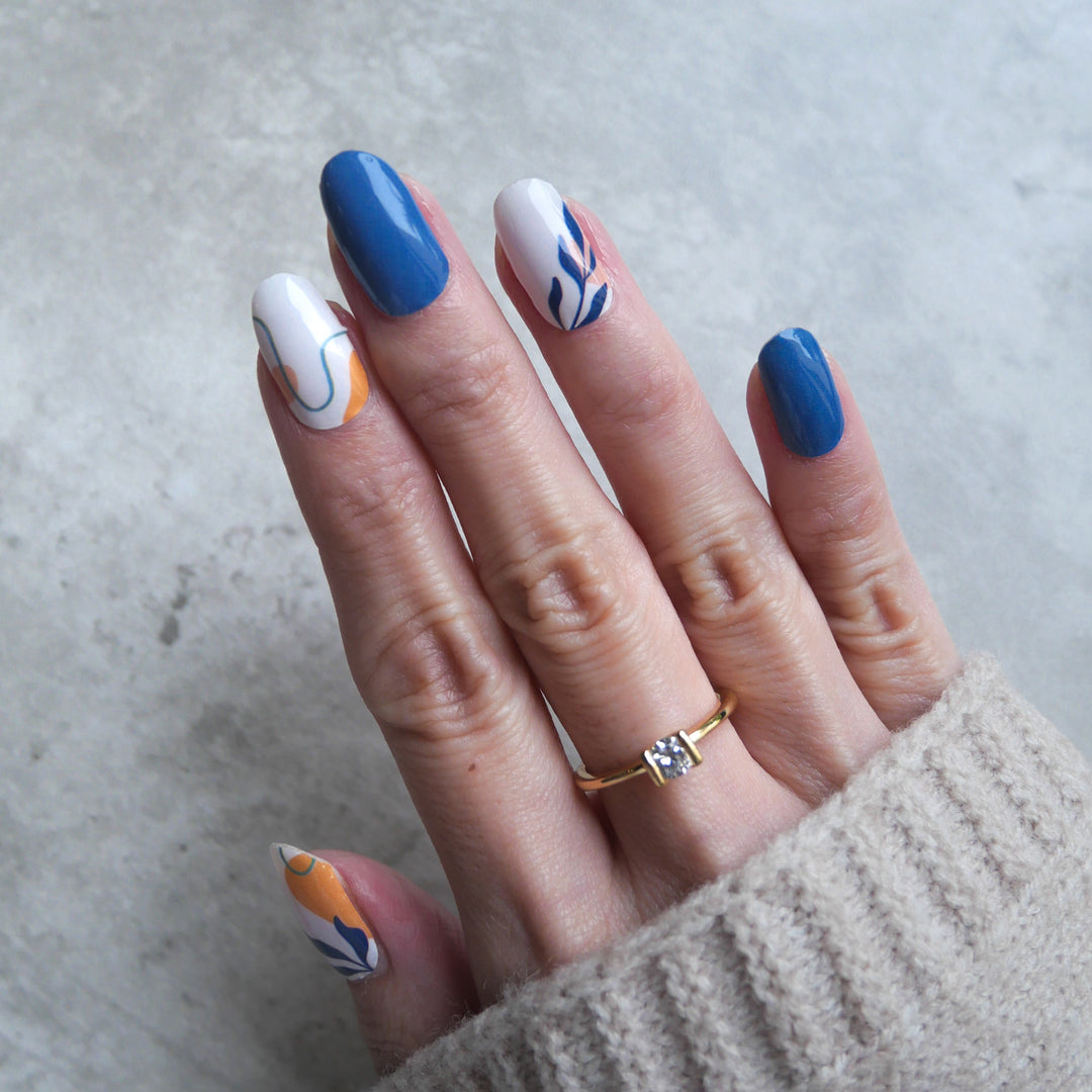 Abstract Leaves Nail Wrap Manicure